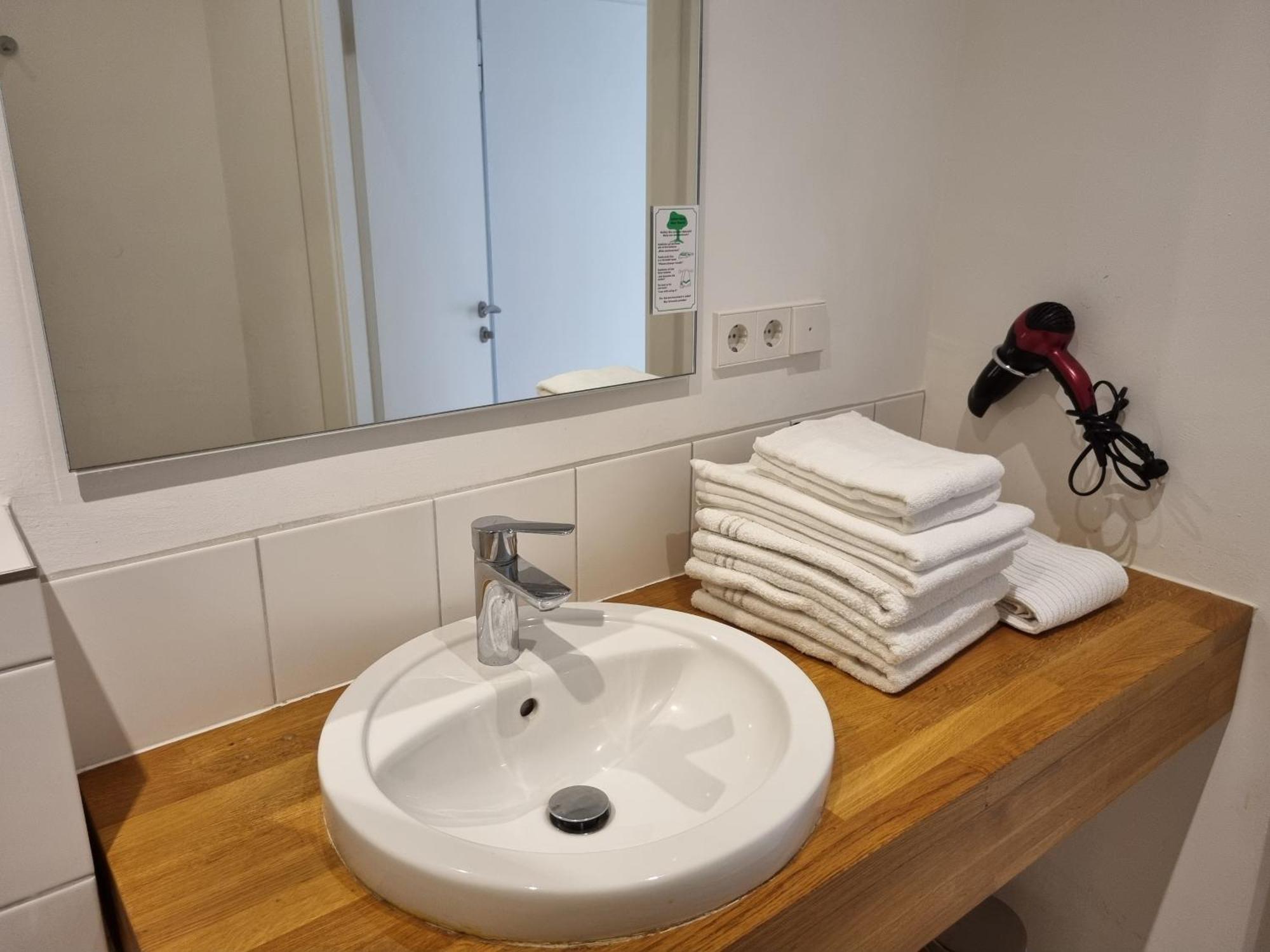 Bms Balance - Natur, Entspannung, King Size Bett, Free Parking, Top Lage, Netflix Вольфсбург Экстерьер фото